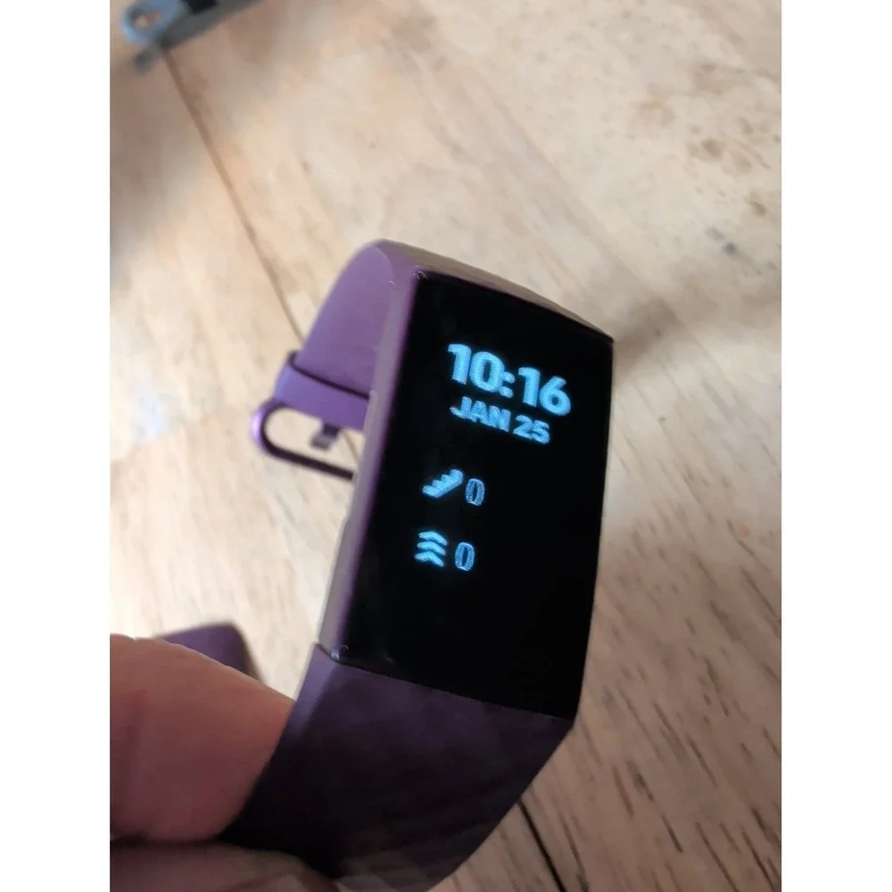 Fitbit Charge 4 Advanced Fitness Tracker Rosewood Charging Cable 2 Xtra Bands VG